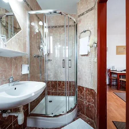 Sugas Hotel Sfantu Gheorghe (Covasna)