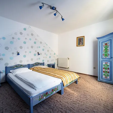 Sugas Hotel 3*