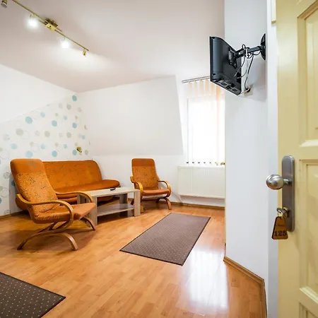 Sugas Hotel 3*